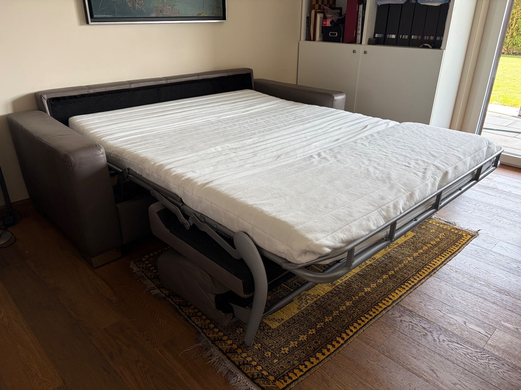 Pfister Sofas: Leder Bettsofa – Gebraucht aus Meggen von MicaelaSummers 1