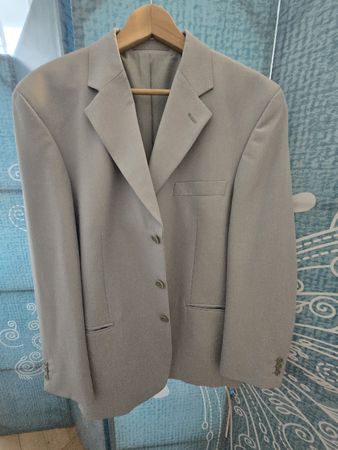 Costume 2 pièces taille L neuf