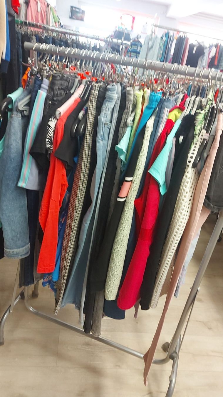 Garderobe: Kleiderständer rund 83cm – Gebraucht aus Romanshorn von Simon78 2
