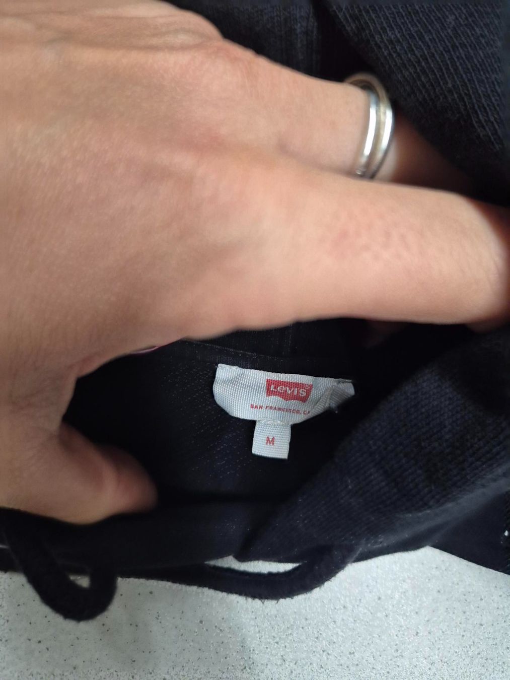 Levi's Maglioni & Felpe: Levi's Hoodie Gr. M – Usato da Laupen BE venduto da ctr_2nct 2