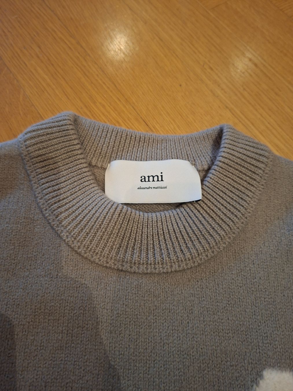 Pullover & Sweatshirts: Ami Paris Alexandre Mattiussi Pullover Size S – Gebraucht aus Zürich von Lolaad 1