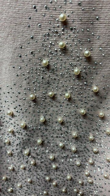 Maglioni & Felpe: Pull avec motif étoile avec perles neuf – Nuovo (secondo la descrizione) da Crans VD venduto da vra_262m 1