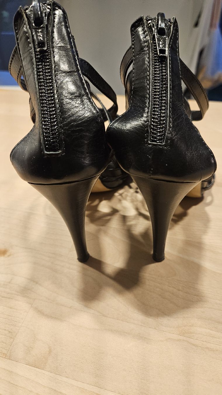 Navyboot Damenschuhe: Navyboot Pumps High Heels schwarz Leder Grösse 37 – Gebraucht aus Luzern von Chusger 2
