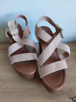 BEIGE SANDALEN GR. 38 *NEU*