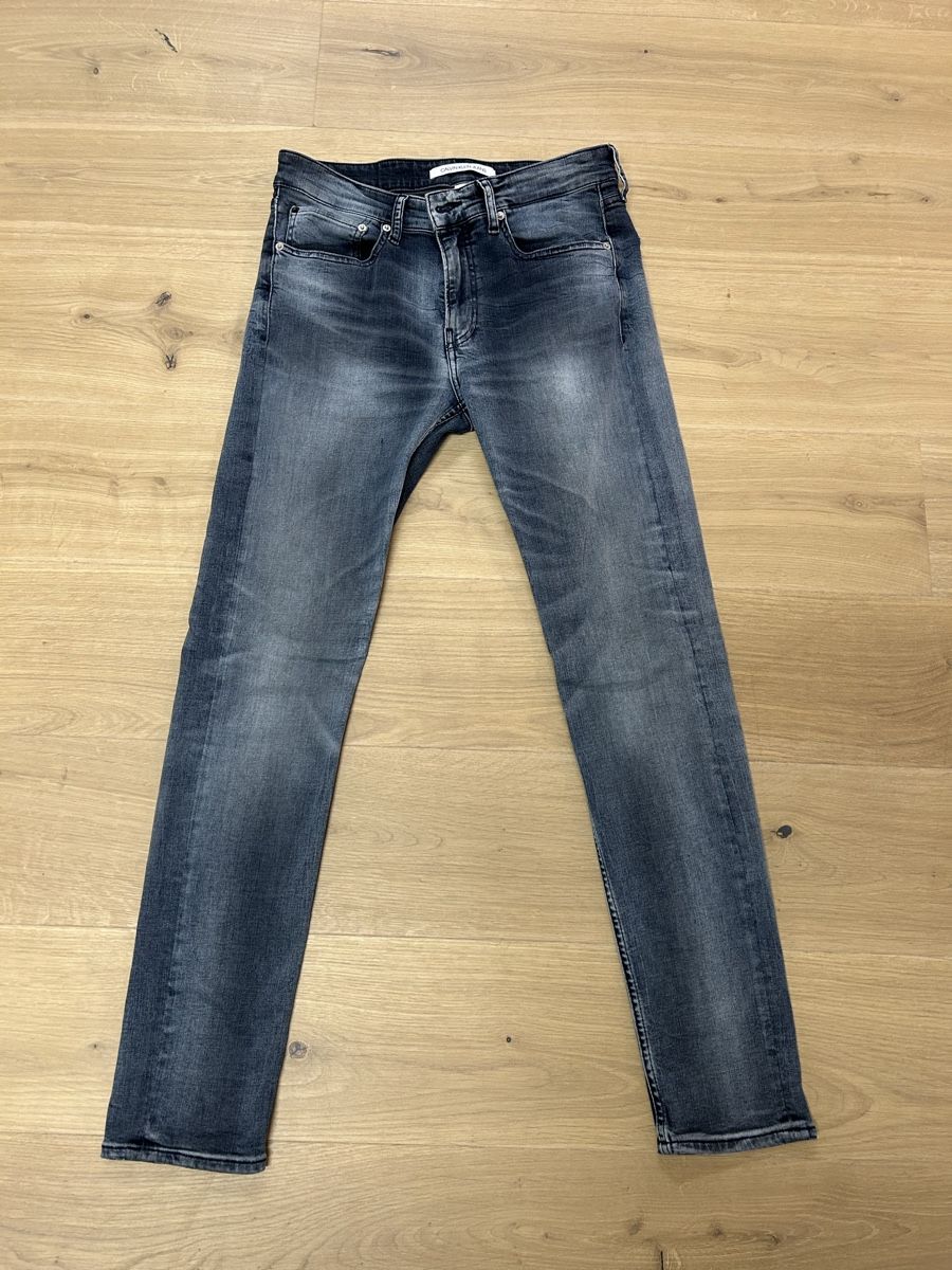 Calvin Klein Jeans: Calvin Klein Jeans Grösse 30/32 – Usato da Schönenwerd venduto da Erfani 2