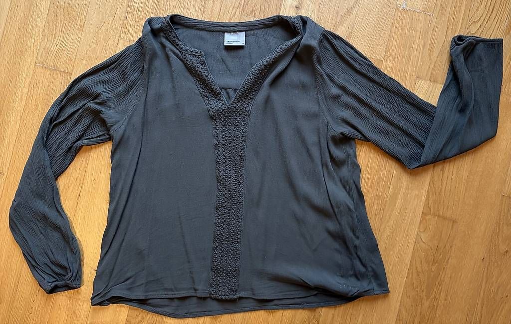 Blusen: Blusen – Gebraucht aus Kirchberg BE von Melanie.MaraM 2