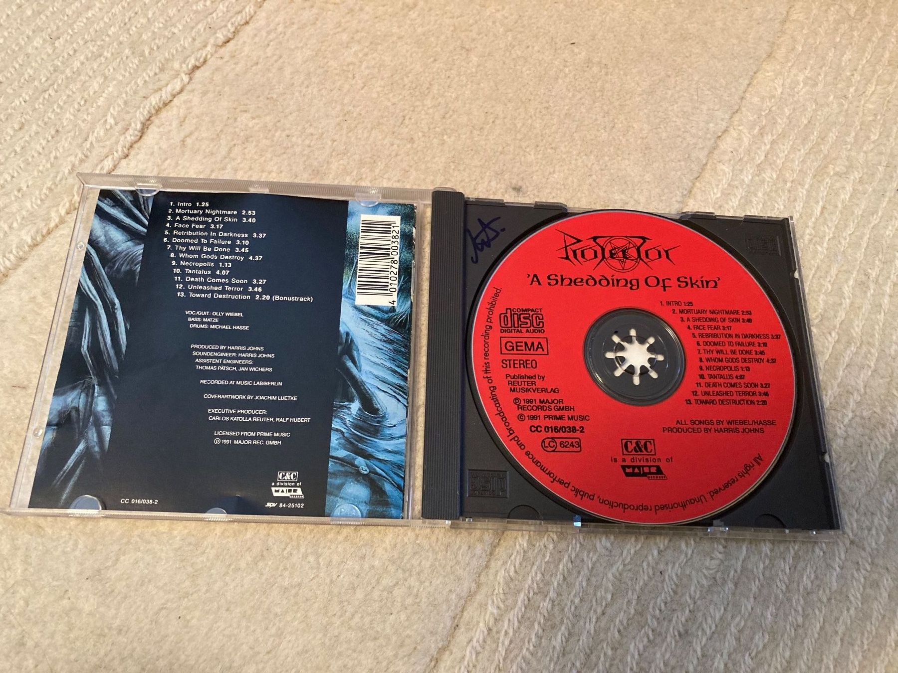 CD: Protector CD A Shedding Of Skin, Original 1991 – Usato da Wagenhausen venduto da Novafreund283 1
