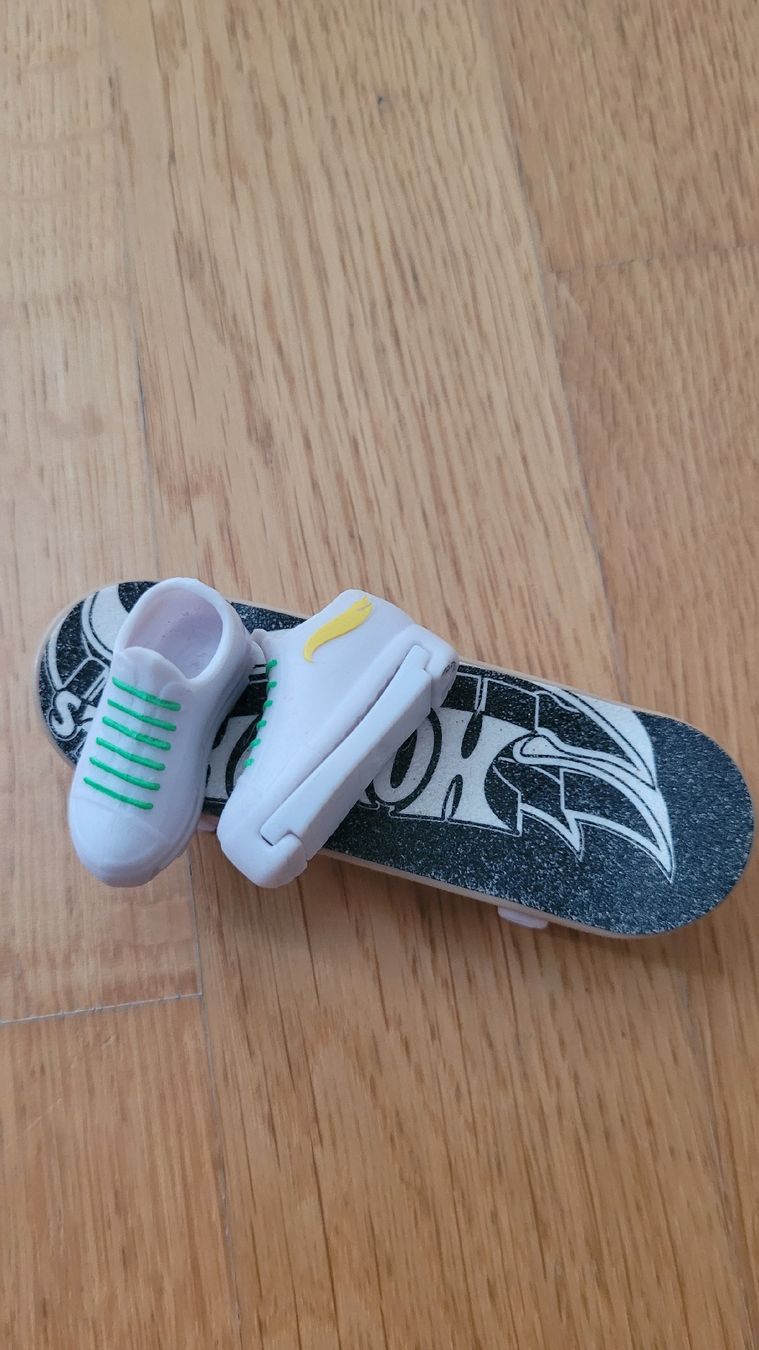 Giocattoli: Finger Skateboard – Usato da Langnau am Albis venduto da maj_hz95 4
