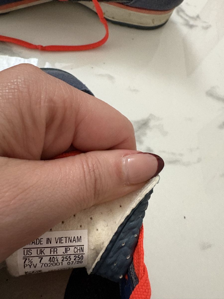 Scarpe da uomo: Adidas, pointure 40 2/3 – Usato da Mont-sur-Lausanne venduto da Melmel83 1