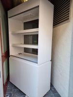 Vitrine weiss mit LED Beleuchtung 