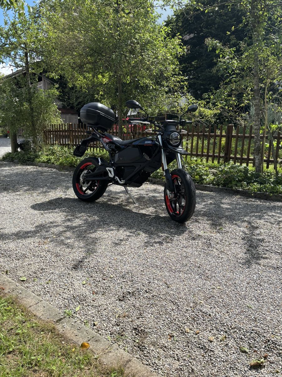Zero Motorcycles Strasse: Zero FXE Motorrad, Supermoto – Gebraucht aus Lommis von prettypixie 2
