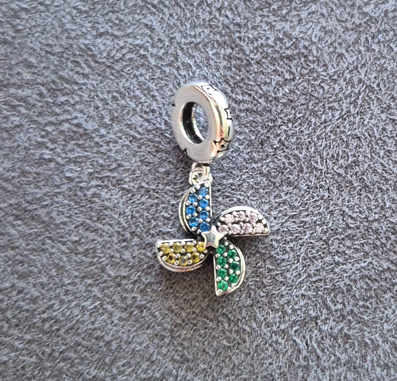 Ciondoli: Charm Windrad drehend +Garantie – Nuovo (secondo la descrizione) da Rotkreuz venduto da Carbone_Bijou-Shop 2