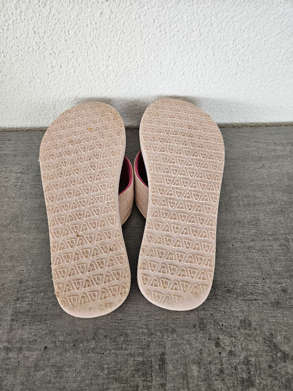 Schuhe für Mädchen: Flip-Flop Grösse 32/33 – Gebraucht aus Büron von rs_83 1