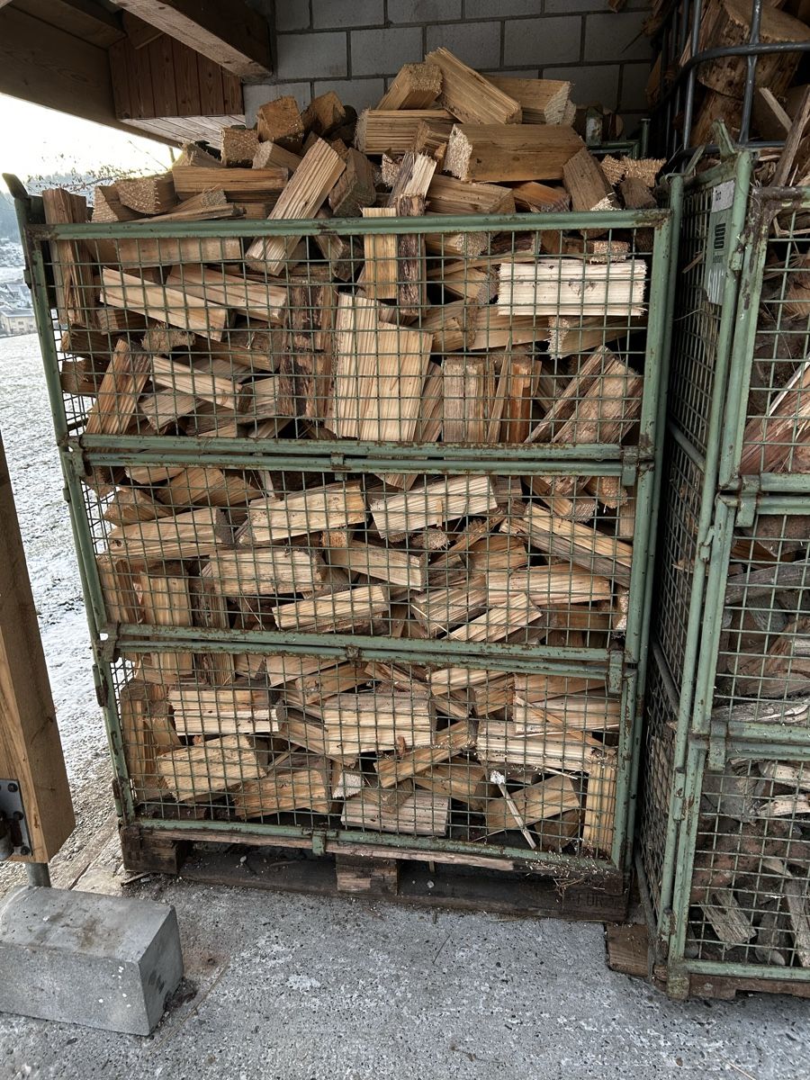 Articoli in legno: Brennholz Tanne – Usato da Gretzenbach venduto da TeaRex
