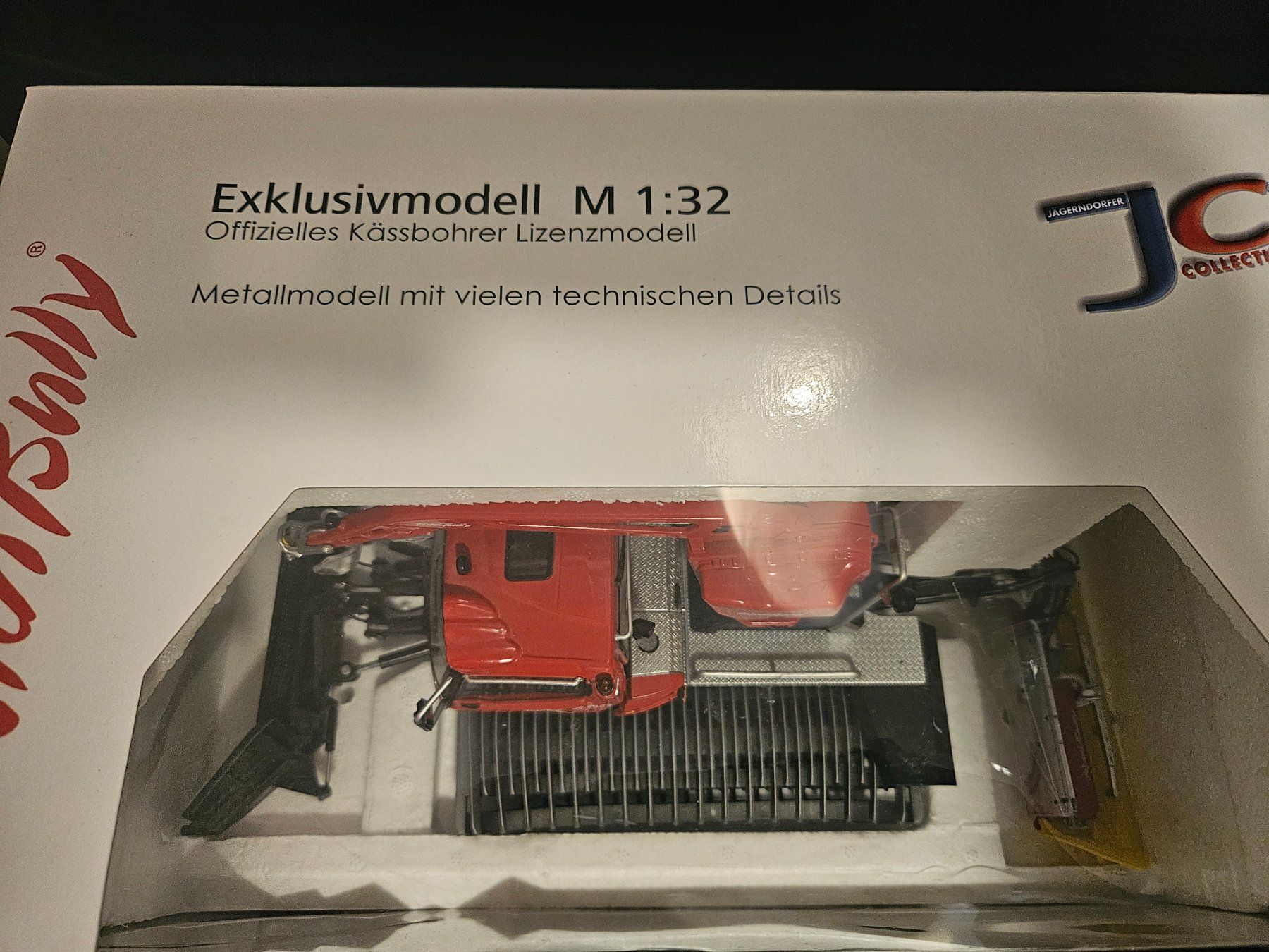 Jägerndorfer Kit di modellismo & Modellini statici: Jägerndorfer PistenBully 1:32. Neu – Usato da Wangen ZH venduto da tulipe55 1