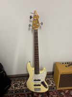 Blade by Levinson B-15 Bass