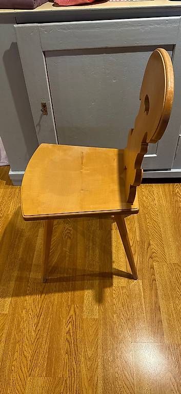 Stühle: Stabelle  – Gebraucht aus Matten(St.Stephan) von ren_r8tw 1