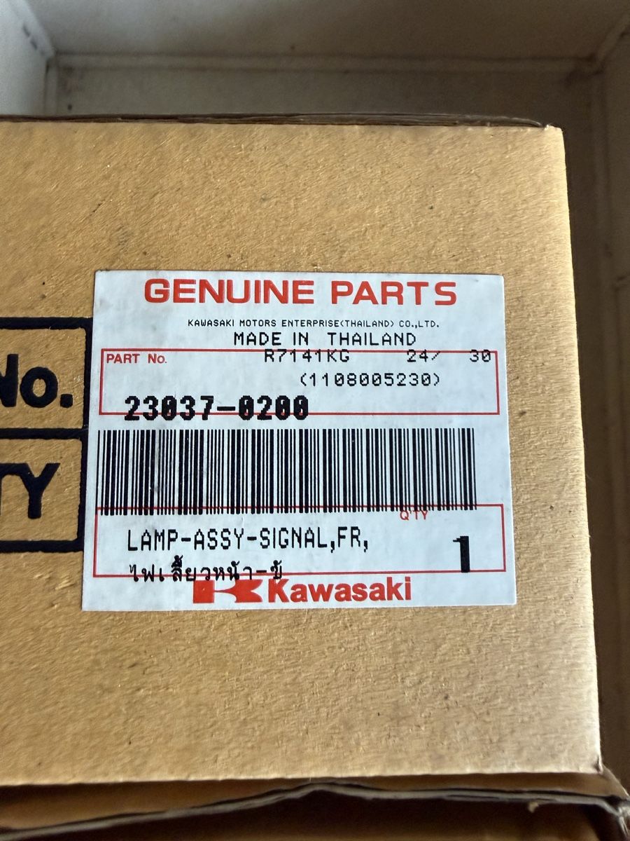 Kawasaki Alle Motorradersatzteile: Original Kawasaki Blinker Set 3-teilig NEU – Ninja / Z250 – Neu (gemäss Beschreibung) aus Buochs von 18-84 1