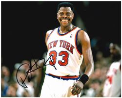 PATRICK EWING -  Grossfoto handsigniert (20 x 25 cm) mit COA