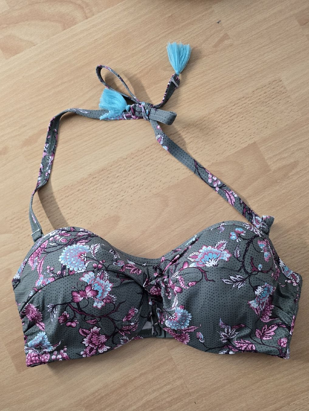 Costumi da bagno & Bikini: Bikini Oberteil 38E – Nuovo (secondo la descrizione) da Sursee venduto da M_Z