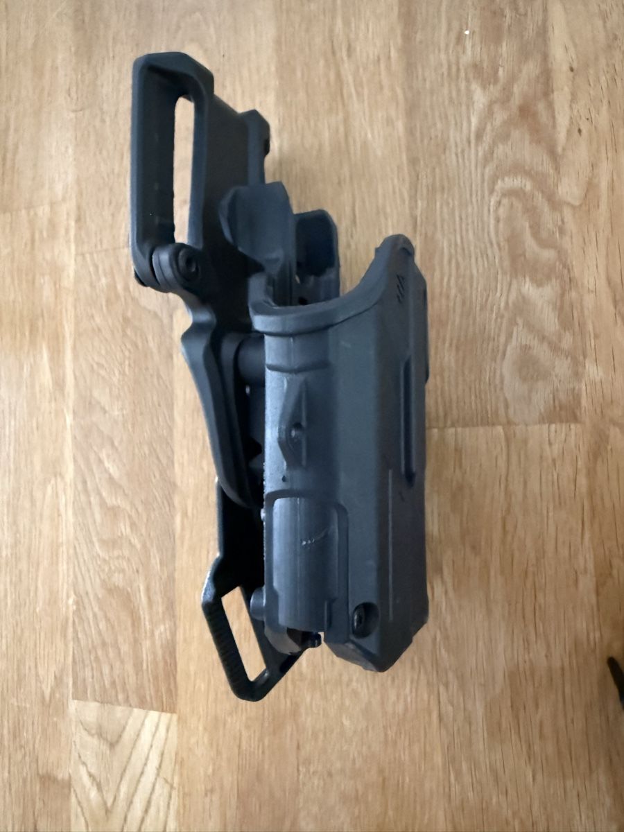 Glock Tiro a segno:  PISTOLENHOLSTER BLACKHAWK – Usato da Herisau venduto da mxswiss 1