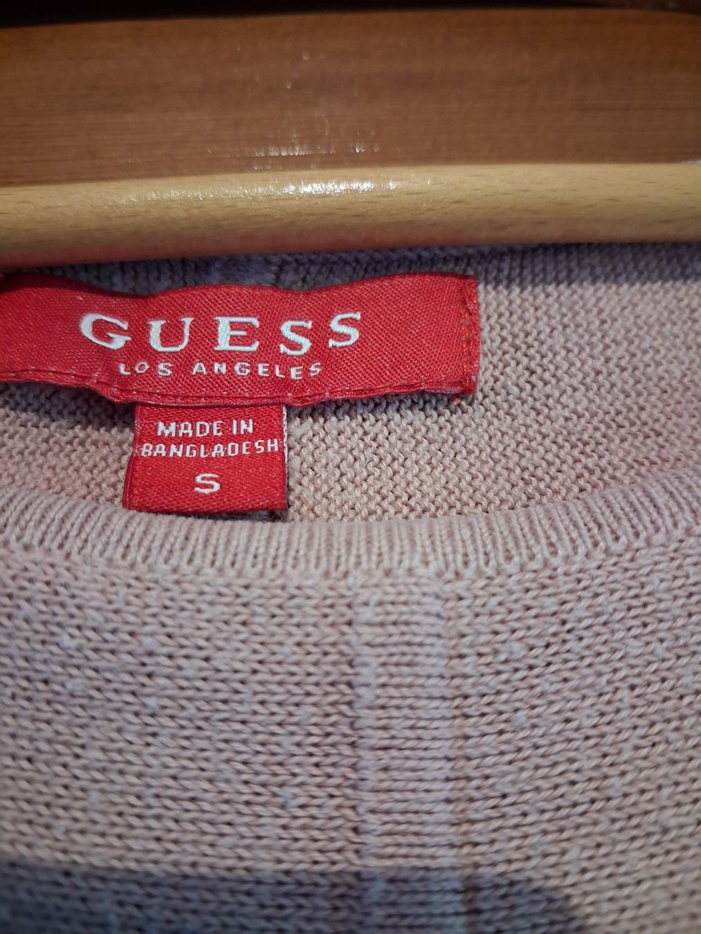 Guess Maglioni & Felpe: PULLOVER mit Pailletten- GUESS - Antikrosa - S – Usato da Luzern venduto da miocarobabbonetoscan 3