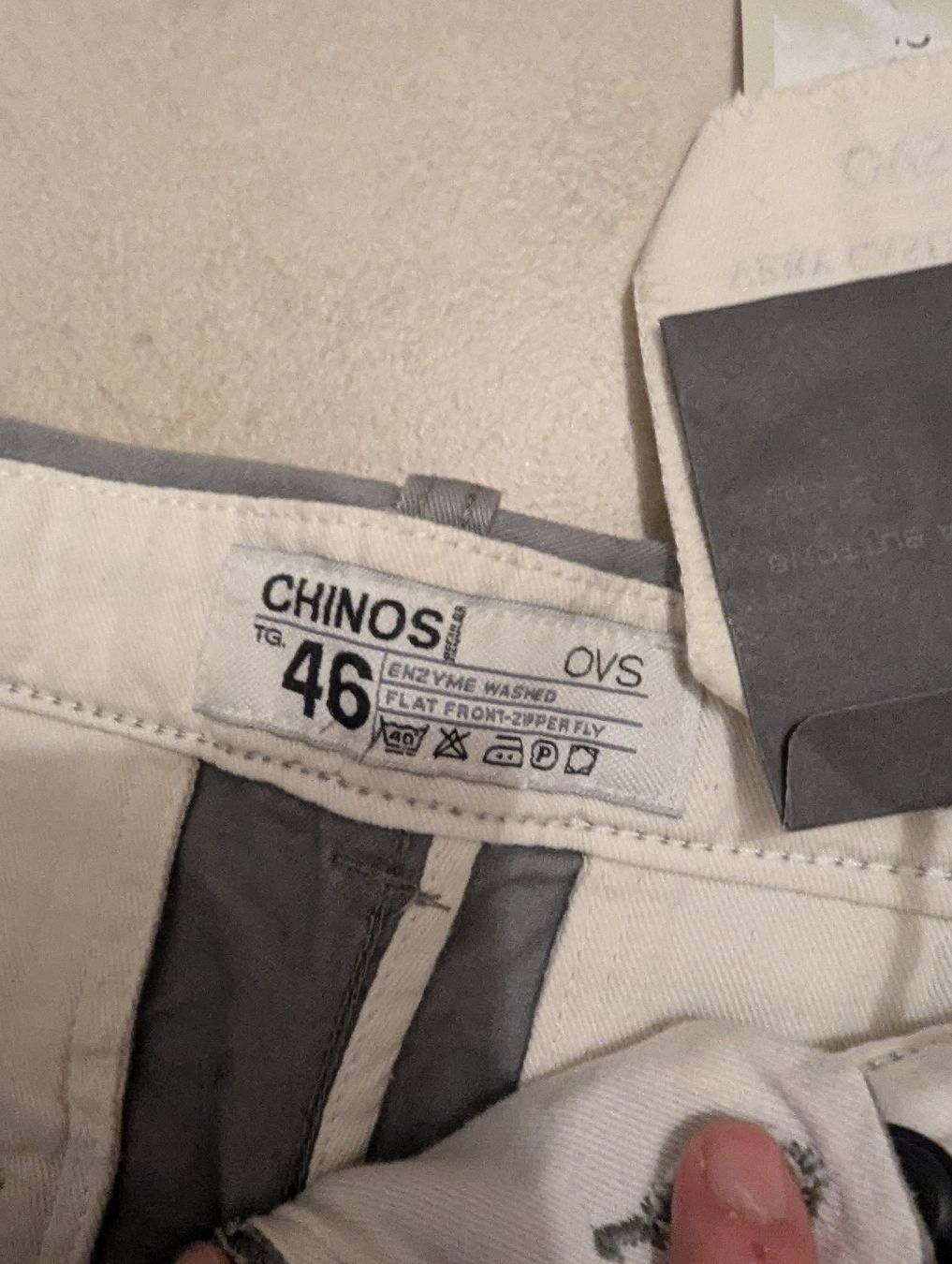 Pantaloni: OVS men shorts – Nuovo (secondo la descrizione) da Lamone venduto da M_vvh9 2