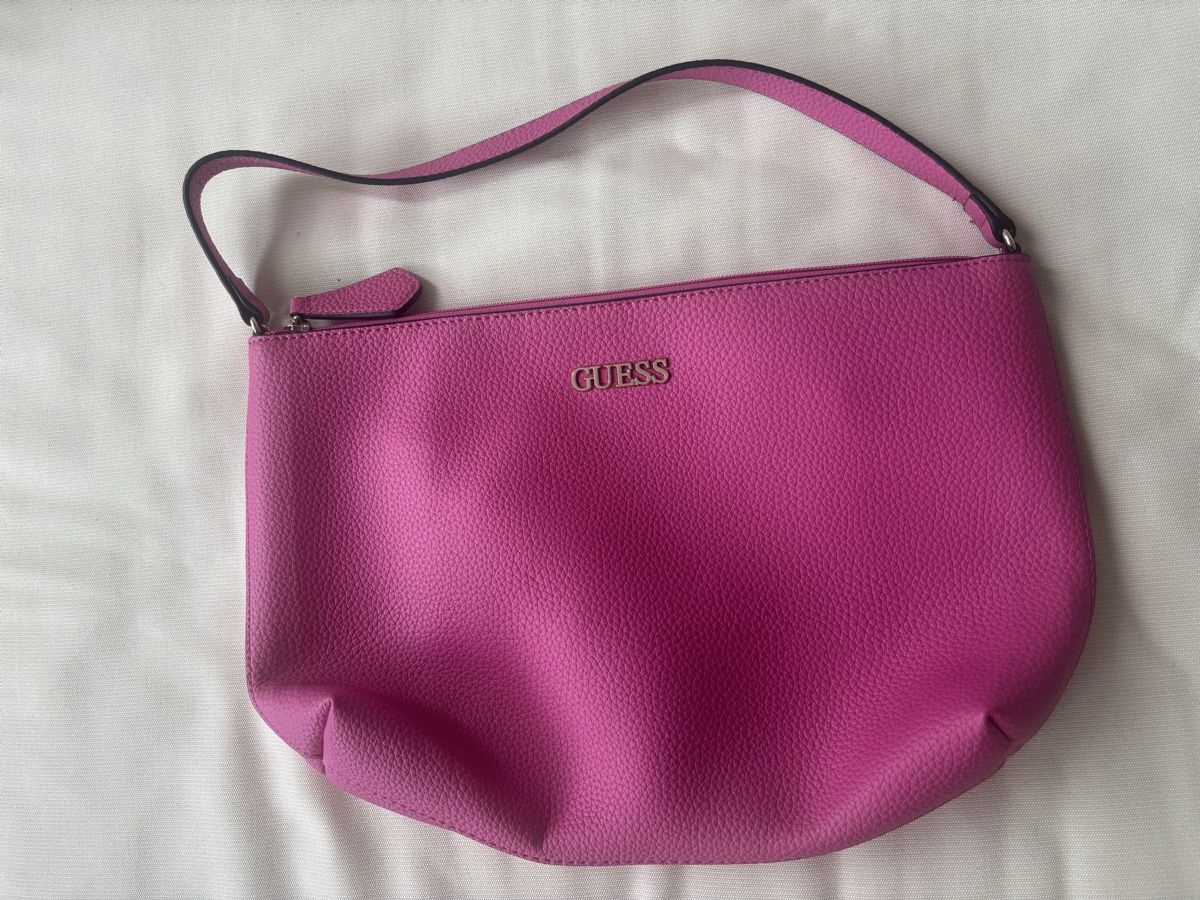 Guess Borse da donna: Tasche Guess – Usato da Zug venduto da Biki72 1