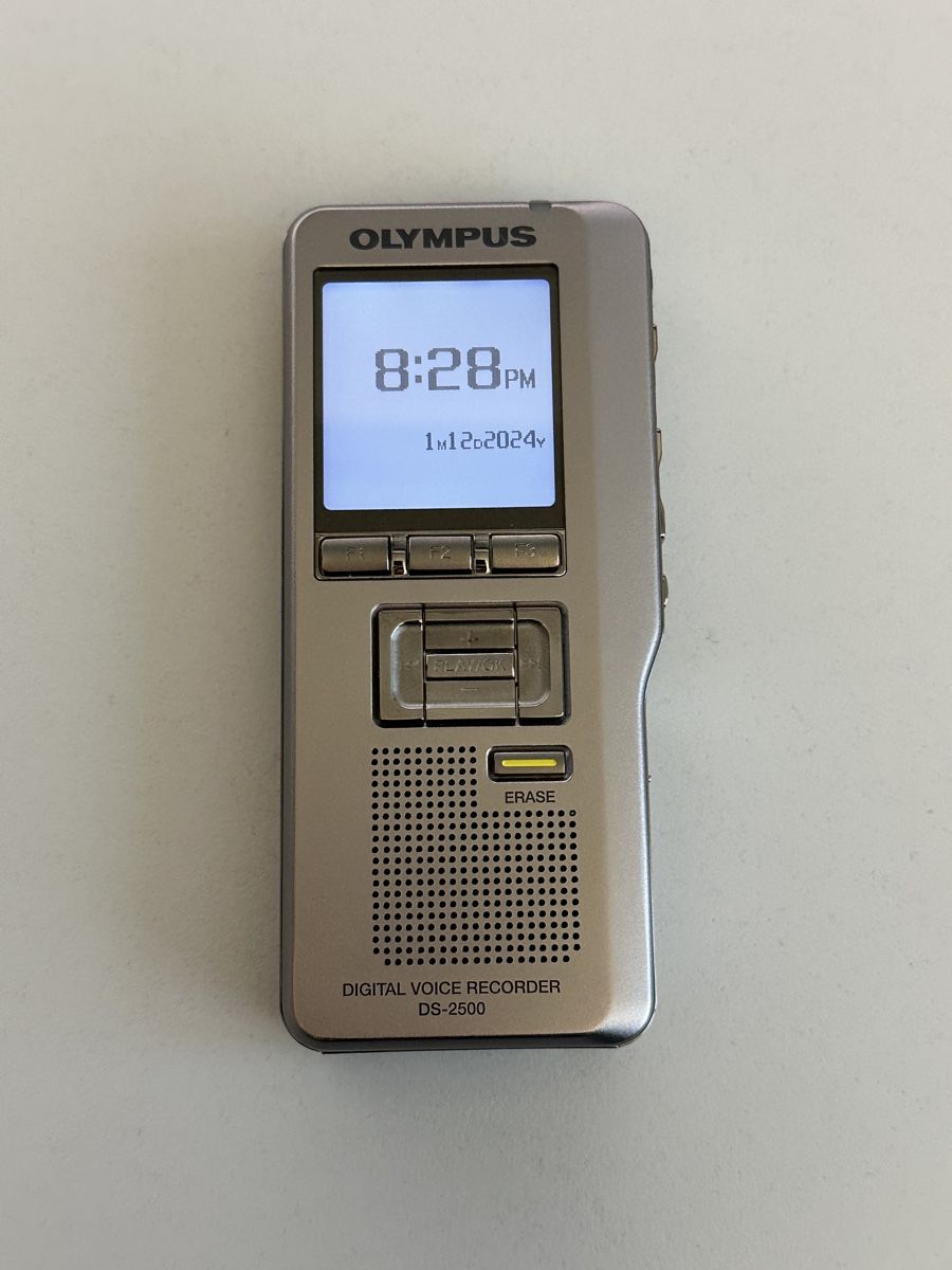 Olympus Aufnahmegeräte: Olympus Digital Conference Kit – Gebraucht aus Steinhausen von AleksRik 3
