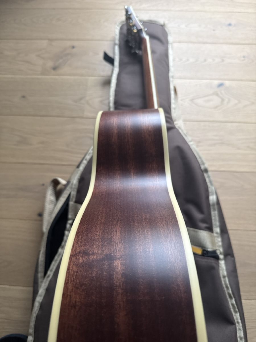 Ibanez Strumenti musicali: Ibanez Acoustic Gitarre mit Tasche – Nuovo (secondo la descrizione) da Bern venduto da U2000 4