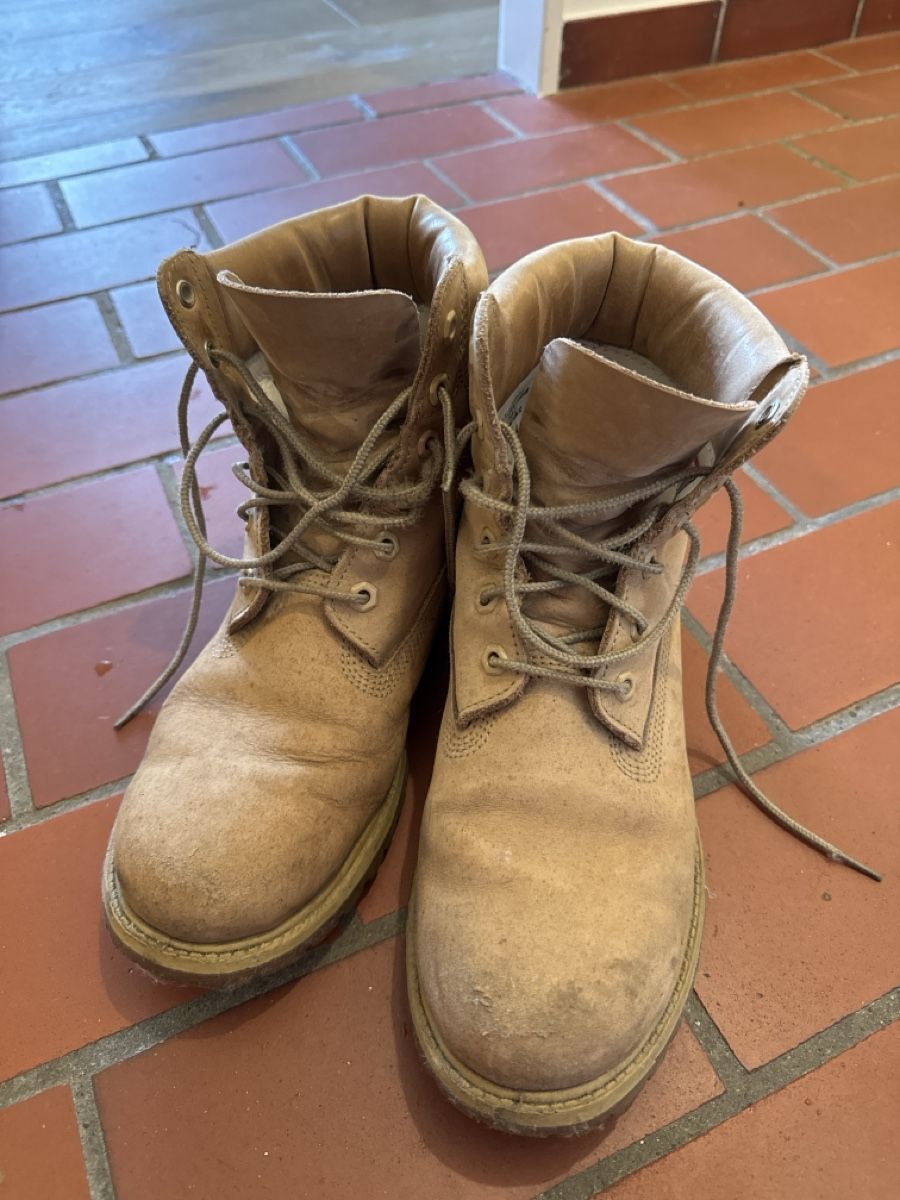 Timberland Scarpe da uomo: Beige Timberlands – Usato da Basel venduto da kla_6ln8 1