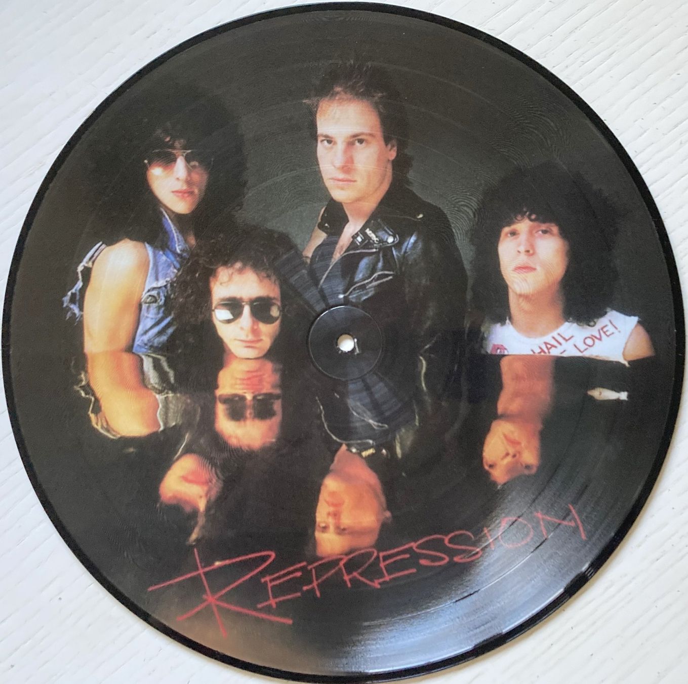 Dischi in vinile: TRUST - REPRESSION – Usato da Bottens venduto da hotter-than-hell 2