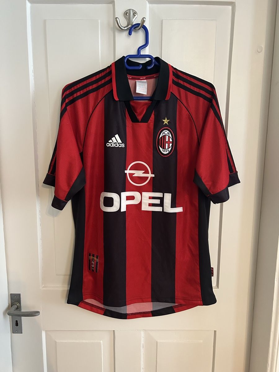 Adidas Canottiere & Pantaloni: Trikot AC Milan! – Usato da Gümmenen venduto da H-F-S