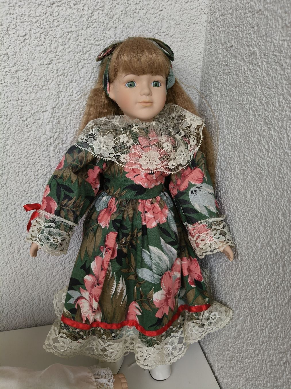 Bambole: 7 poupées porcelaine – Nuovo (secondo la descrizione) da Monthey venduto da lesaffairesdecamille 9