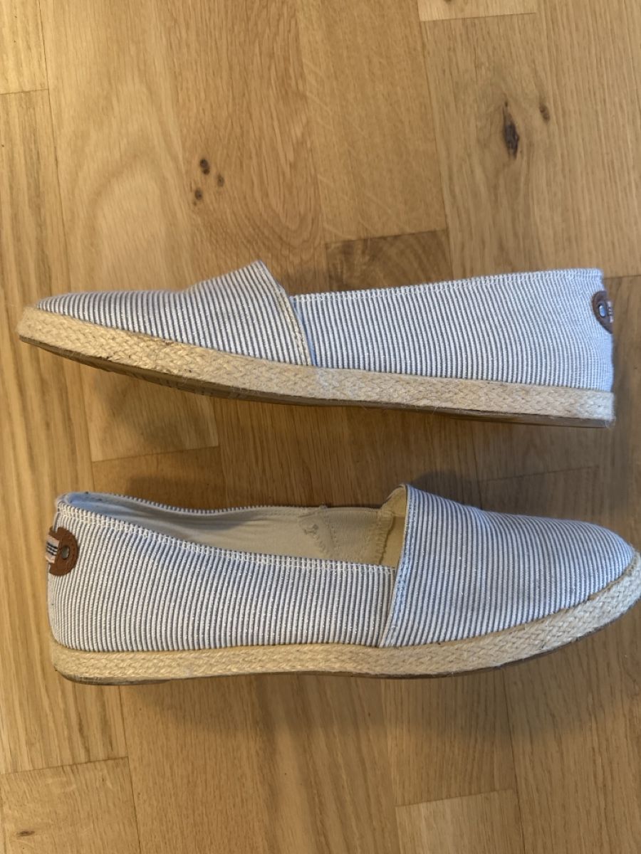 Graceland Damenschuhe: Slipper Grösse 40 – Gebraucht aus Hunzenschwil von mila012 1