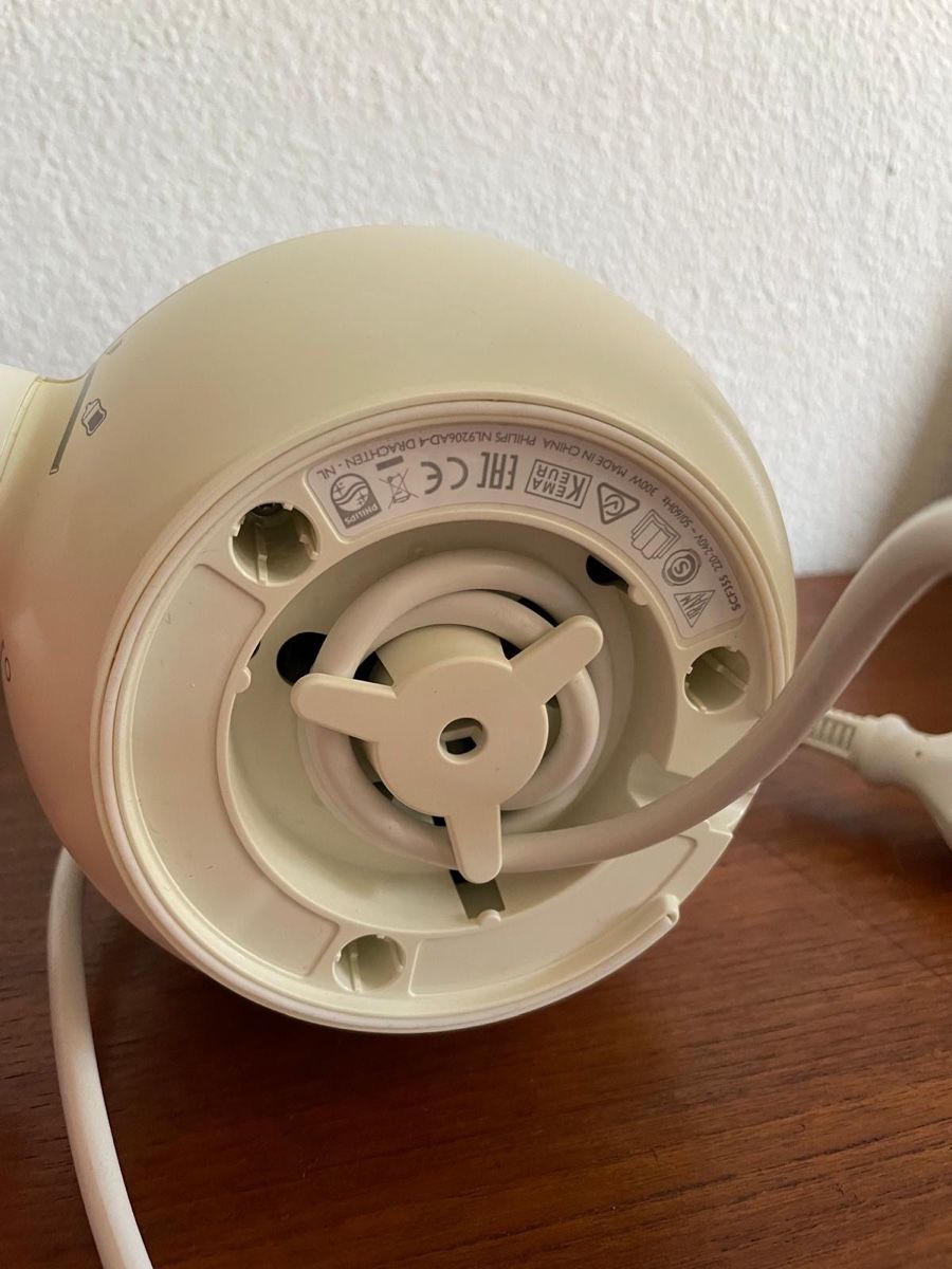 Philips Elettrodomestici da cucina: Philips Avent Flaschenwärmer + 2 Flaschen – Usato da Basel venduto da Kalleskaviar 1