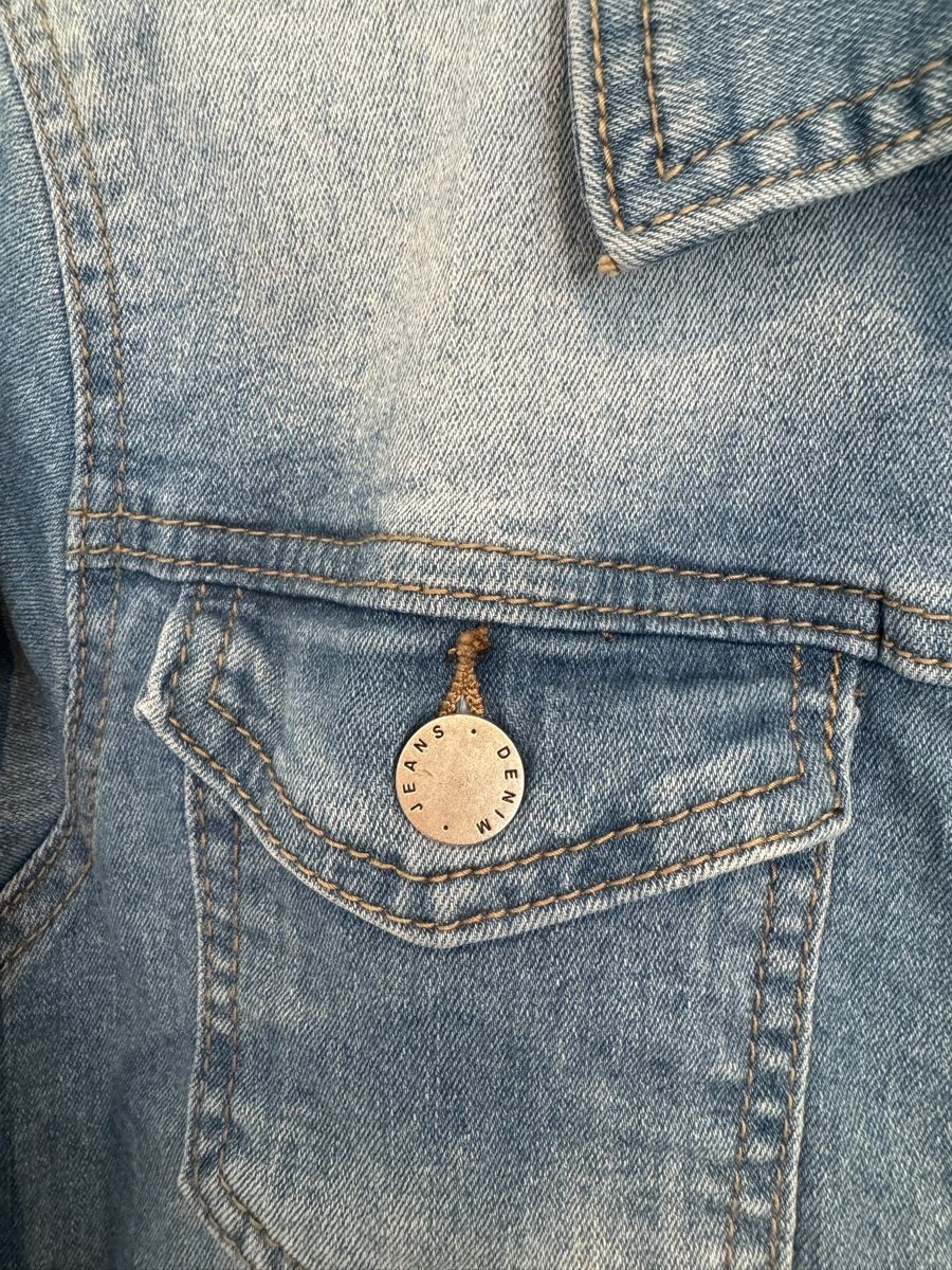Jacken: Ana & Lucy Jeans Jacke Gr. S / M – Gebraucht aus Fislisbach von KolibriSecondhand 2