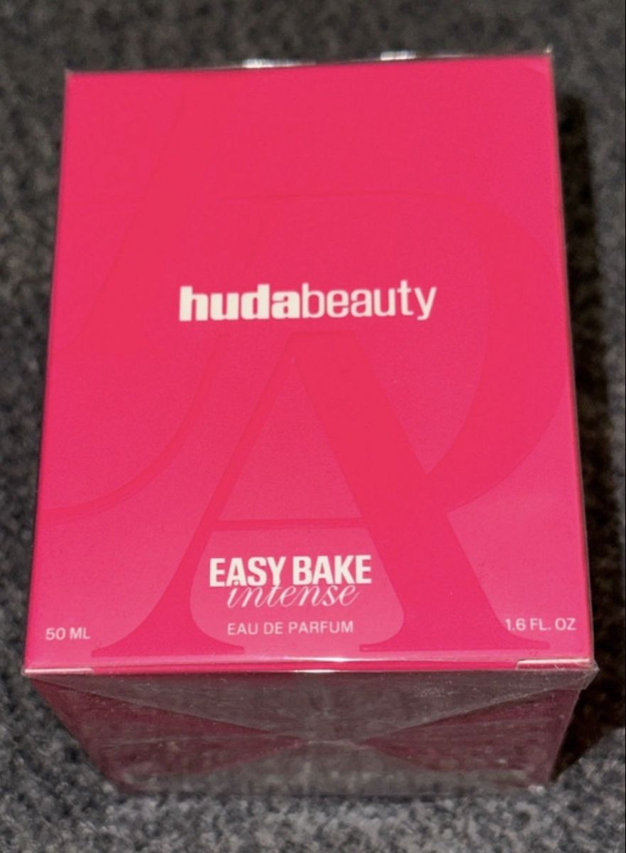 Parfums & Eau de Toilette: Parfum Huda Beauty – Neuf avec emballage d'origine à Genève par Lilimouss