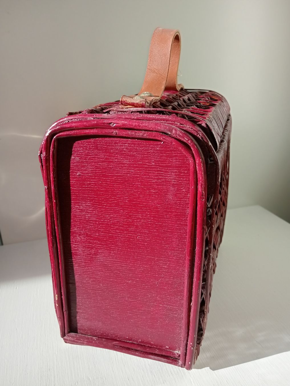 Altro in Antiquarato & Arte: Vintage Picknickkorb, Korb, Korbweide, Handgefertigt, Rot – Usato da Allschwil venduto da Evgeniia78 2