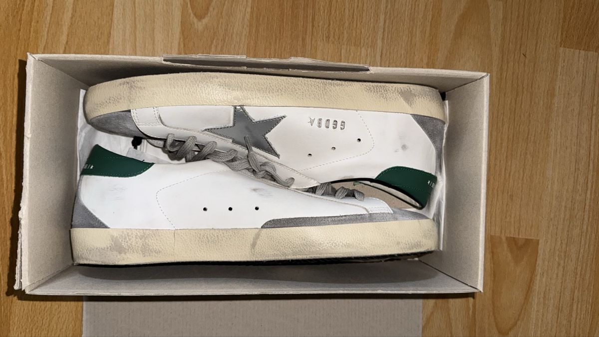 Golden Goose Scarpe da uomo: Golden Goose Super-Star EU44 – Nuovo e nell'imballaggio originale da Chêne-Bougeries venduto da adr_s27z