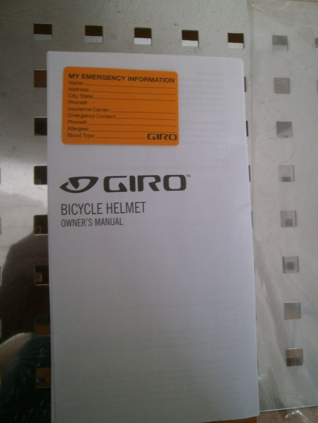 Helme: Casque de vélo modèle GIRO – Neu und originalverpackt aus Moutier von Mouschka 5
