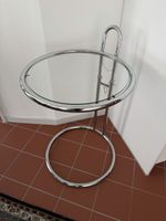 Beistelltisch mit Glasplatte & Chromgestell -