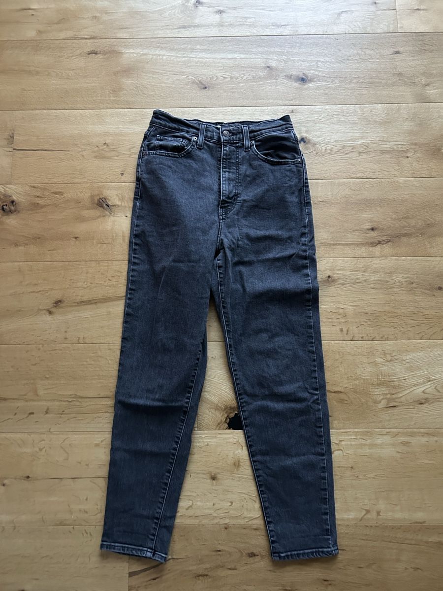Levi's Jeans: Levi's Jeans, High Waist Taper, Gr. 27 – Usato da Basel venduto da Carla29