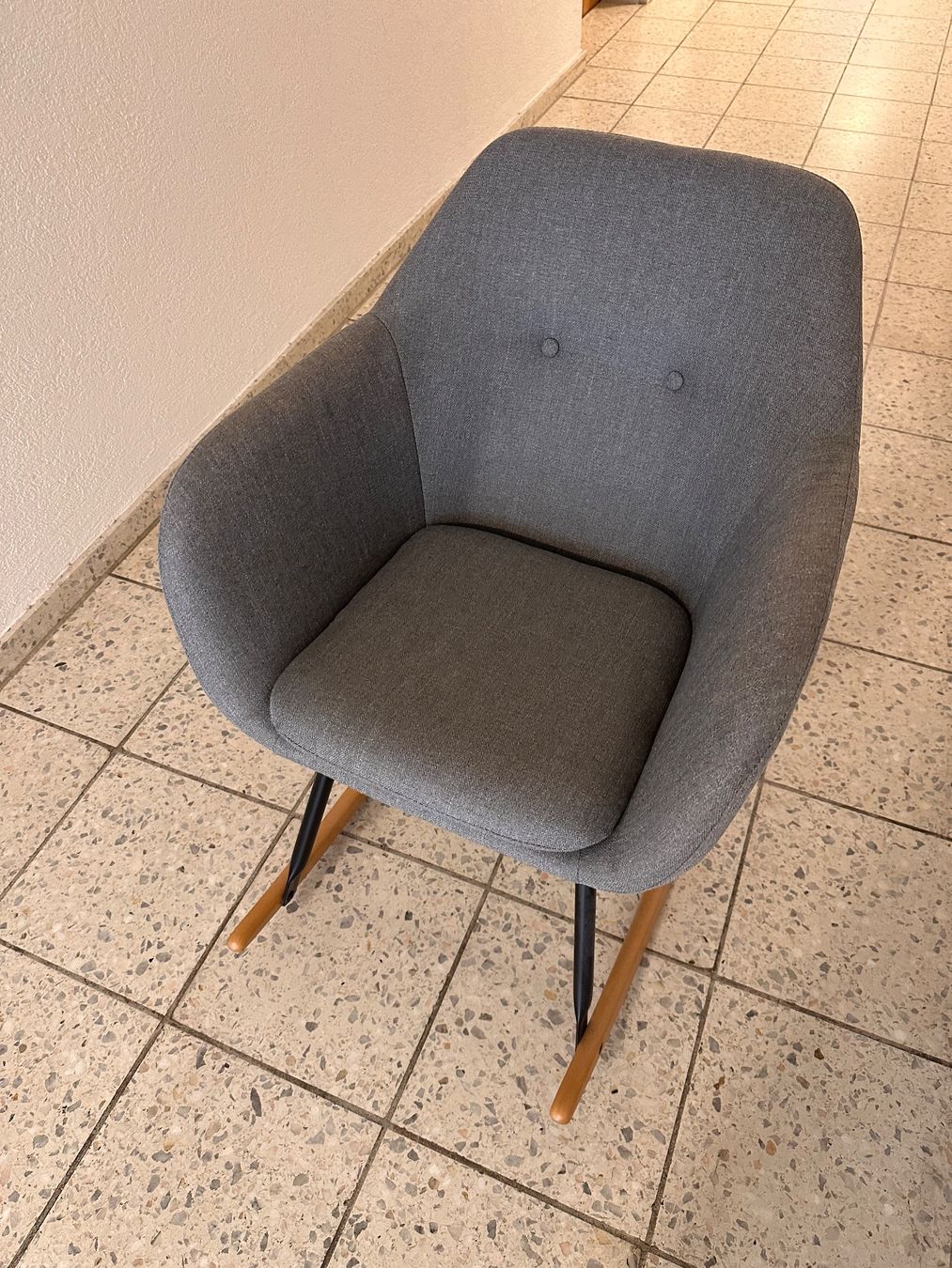 Stühle: Schaukelstuhl grau Stoff – Neu und originalverpackt aus Uitikon Waldegg von verkaufgenie88 1