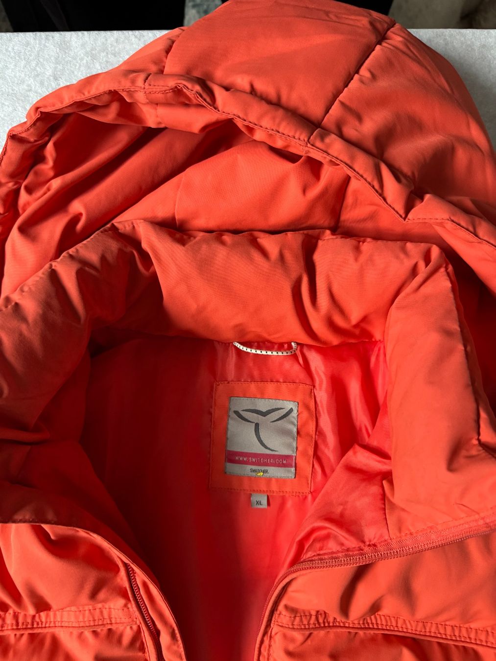Switcher Jacken: doudoune Switcher rouge orangé, taille XL – Gebraucht aus Clarens von Fmoi 2