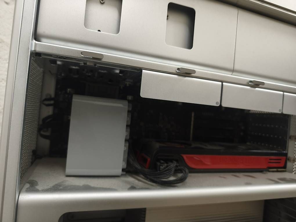 Apple PC: Apple Mac Pro A1289 – Usato da Binningen venduto da saviola01 1