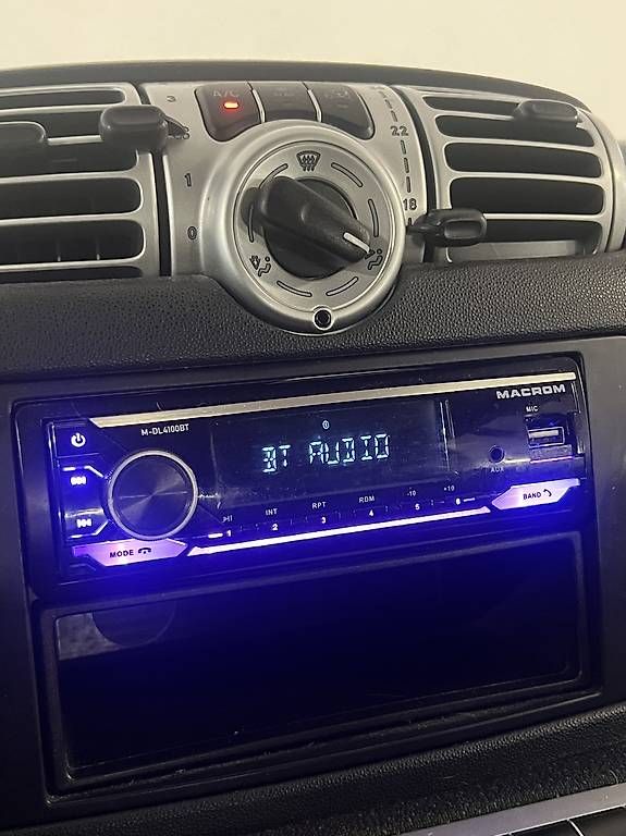 Automobili: Smart cabrio collaudata con stereo Bluetooth  – Usato da Ligornetto venduto da Ksela 3