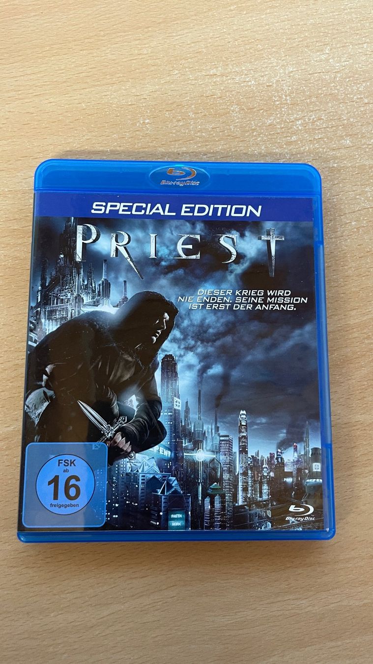 Tutti i DVDs: PRIEST - Special Edition – Usato da Glattfelden venduto da cybermaxx