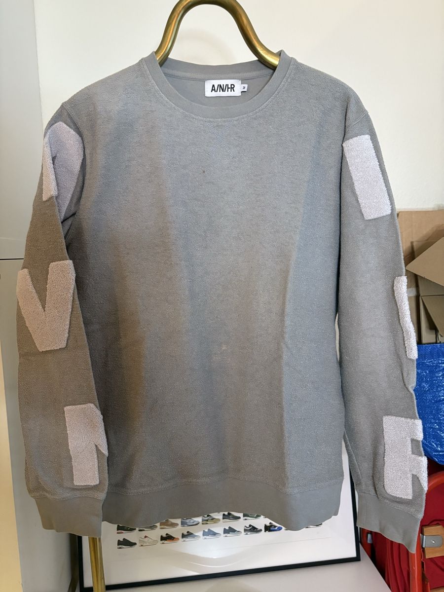 Pullover & Sweatshirts: Pull AVNIER, Size M – Gebraucht aus Neuchâtel von sharposneaks