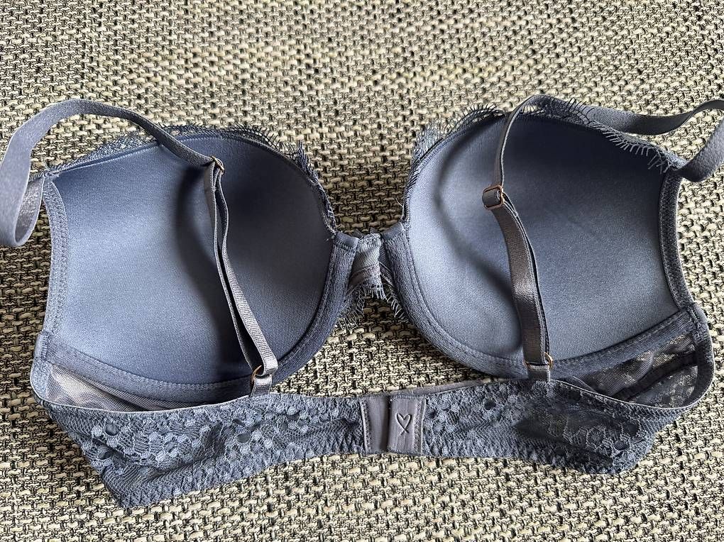 Altra biancheria intima: Push-up BH Victoria Secrets – Usato da Bülach venduto da angelique080882 1